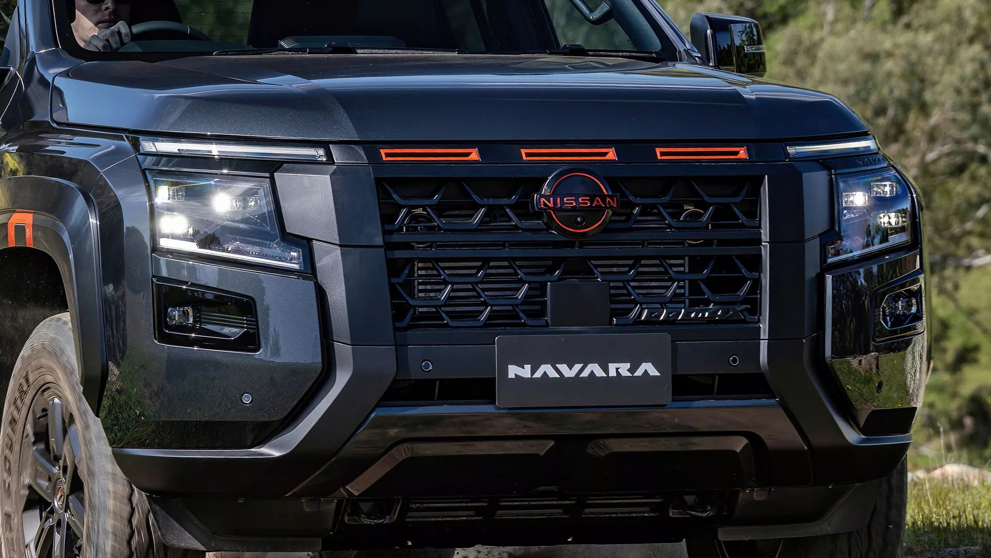 z7242376430606f4923d8cc8e1dd32d08e810a302bb3fe 1763596402979 17635964032371477147351