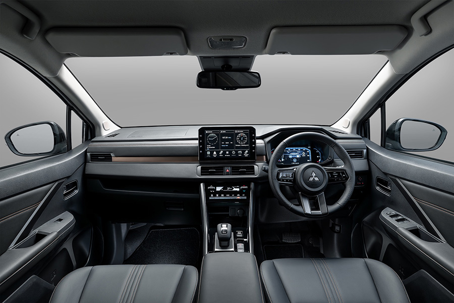 the new mitsubishi xpander hev111