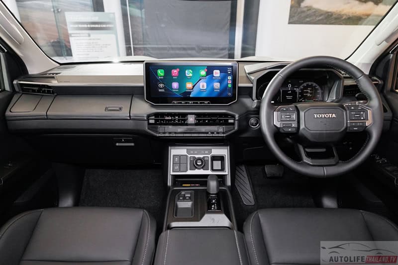 toyotahiluxtravoeev004 1762755426825 17627554272751591787493