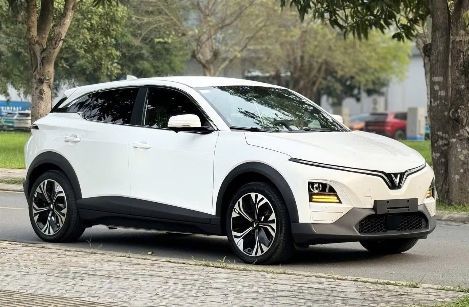 5850902871221090978090802238067487733663444767n