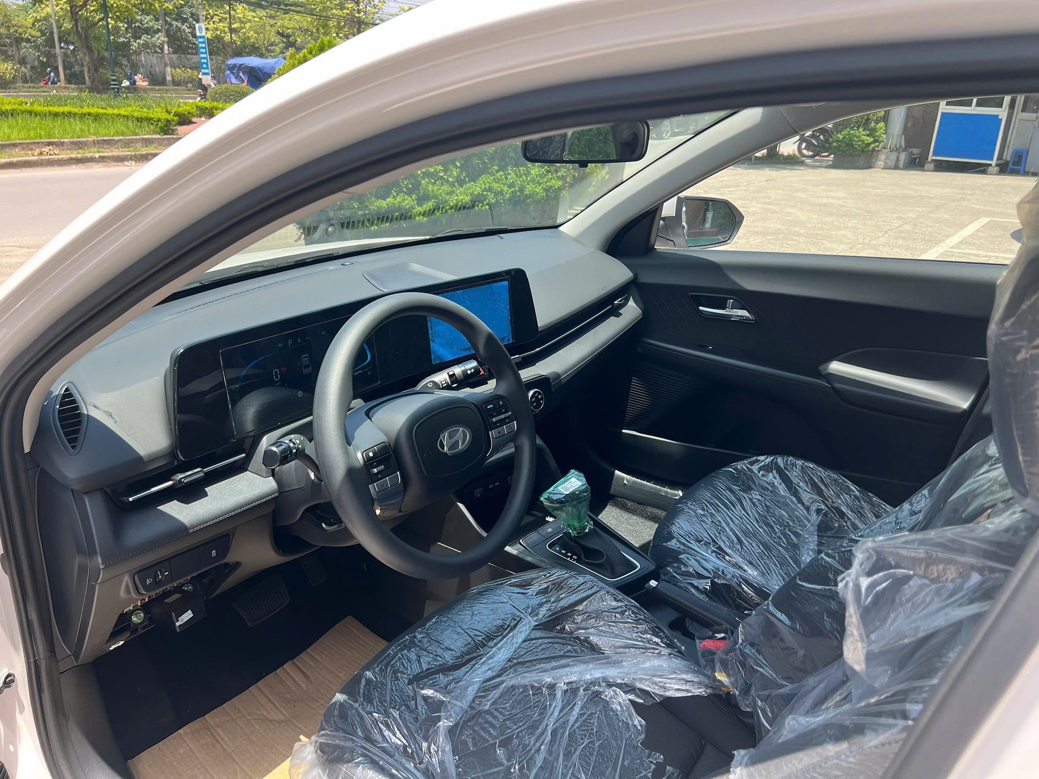 5894989131221024538171336342662401436418810037n