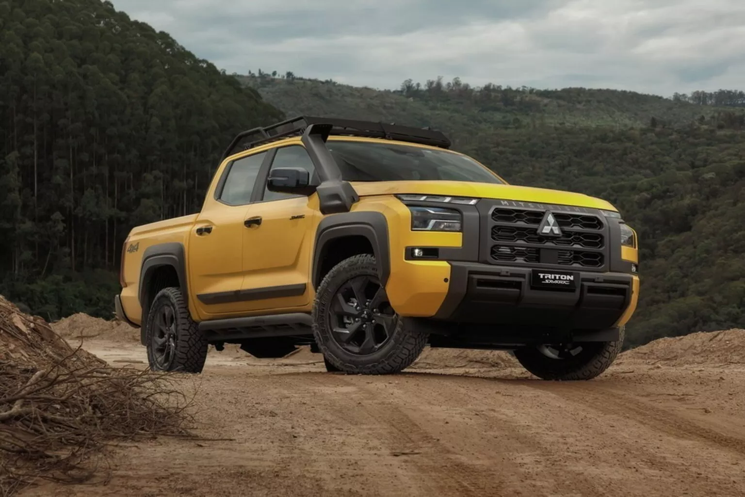 2025 mitsubishi triton savana 4 1536x1025