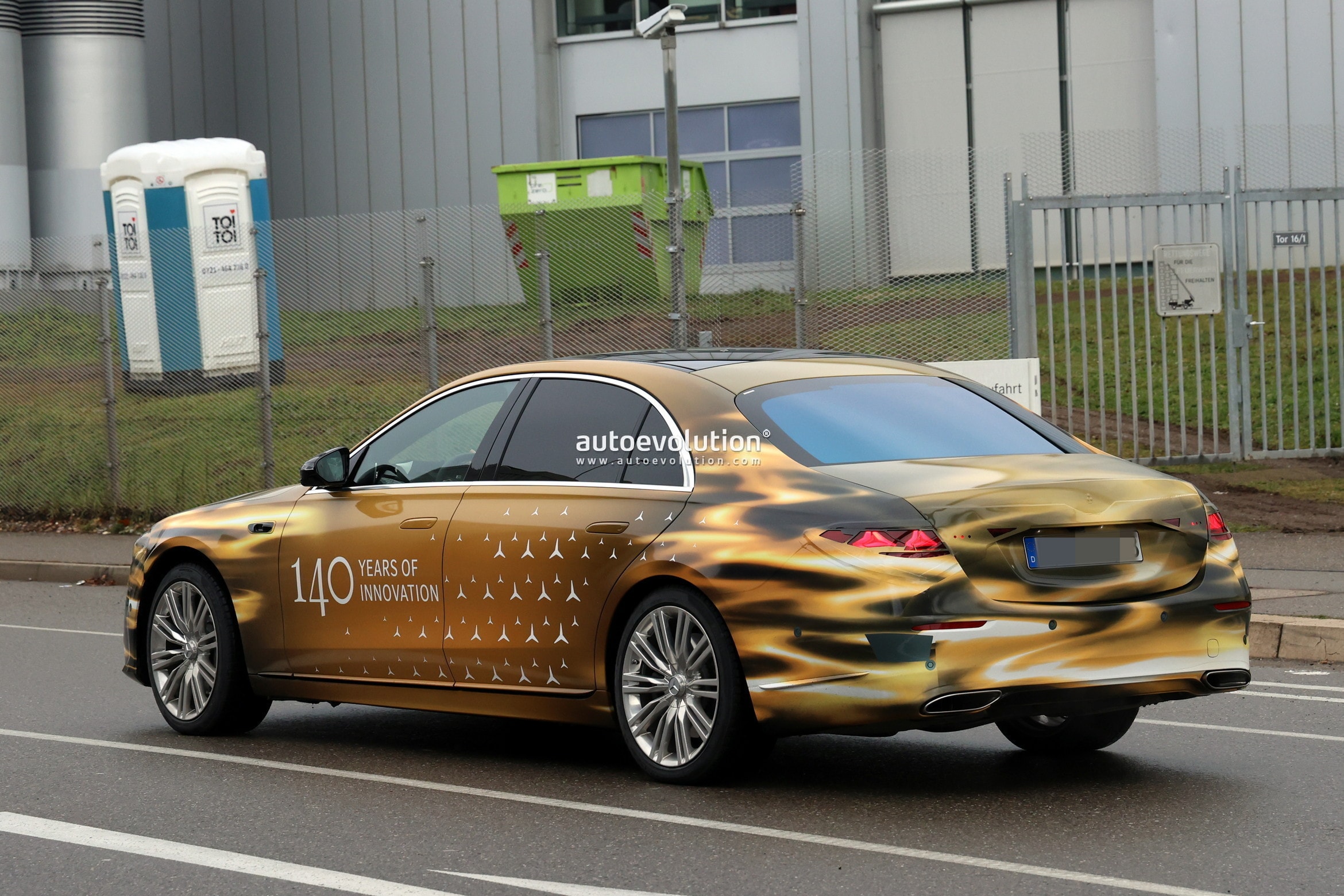 mercedes 2027 facelifted s class wants to be seen15