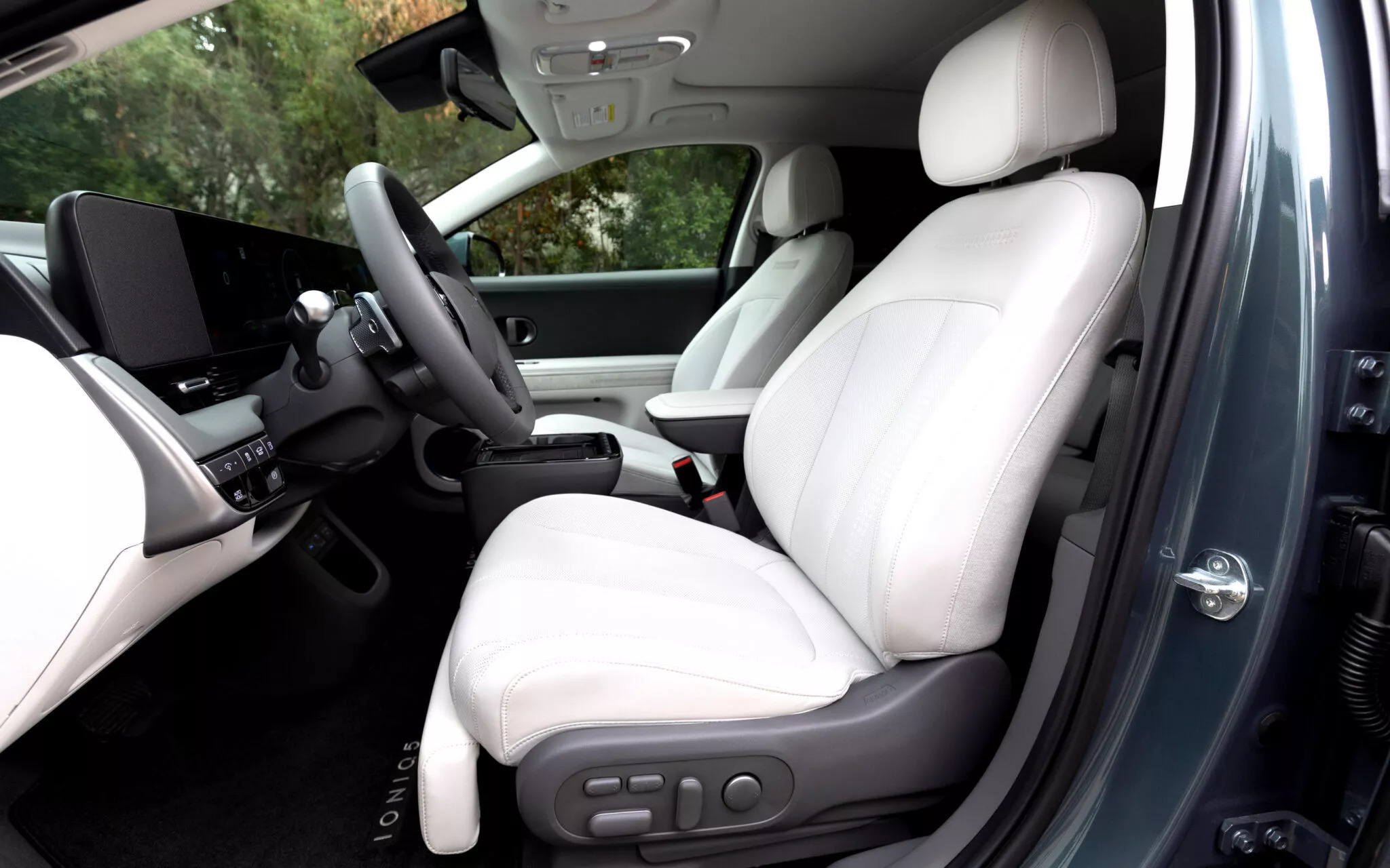 large 67500 2026ioniq5limited copy 2048x1280 ezgifcom webp to jpg converter