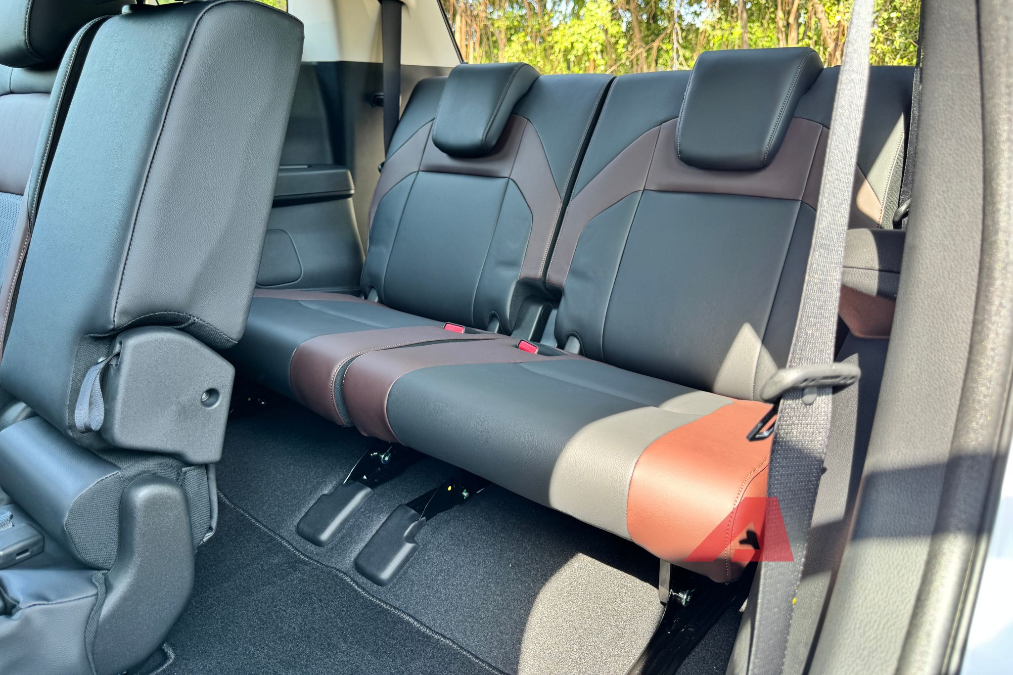 mitsubishi destinator ultimate 14