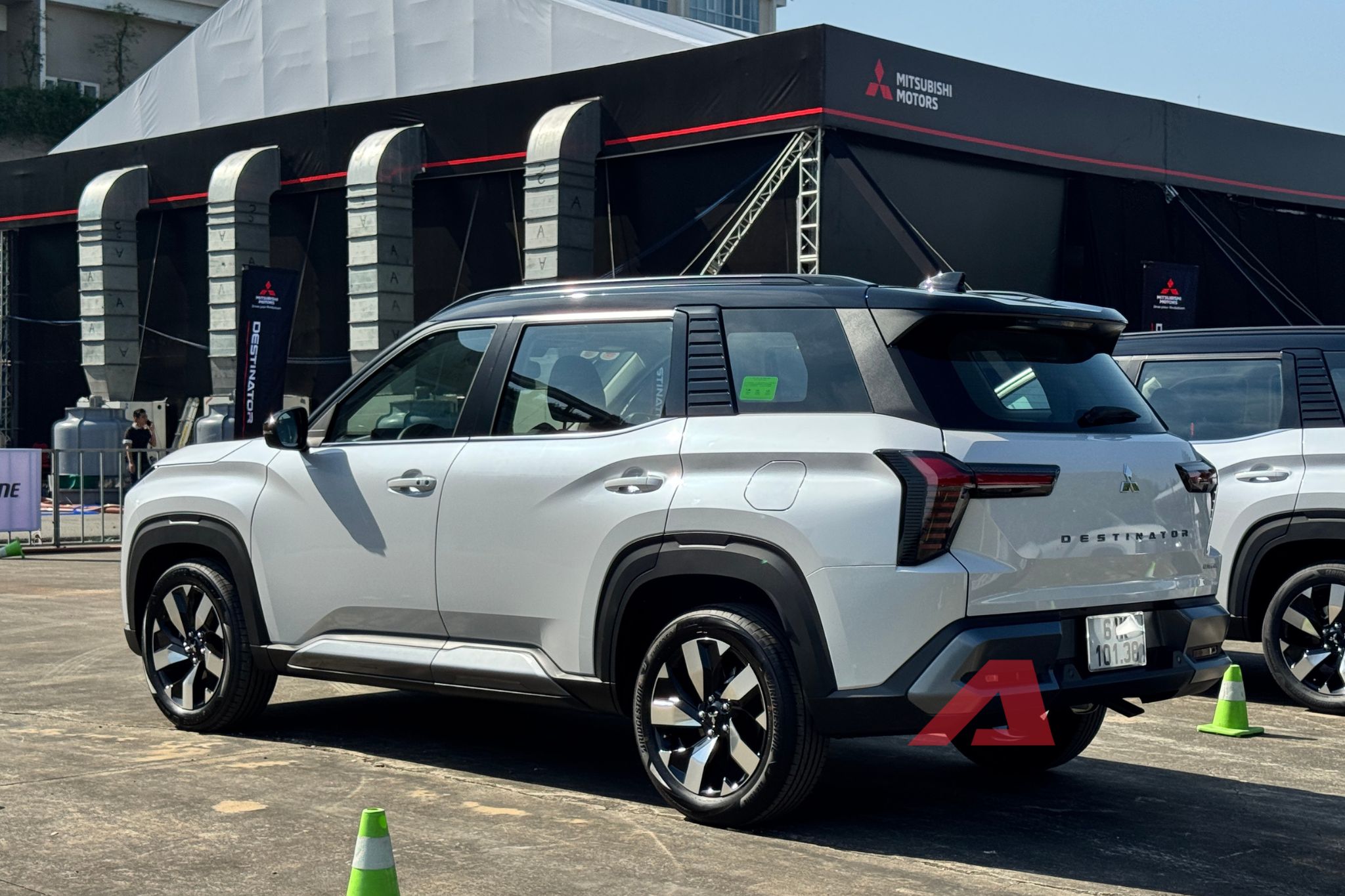 mitsubishi destinator ultimate 2