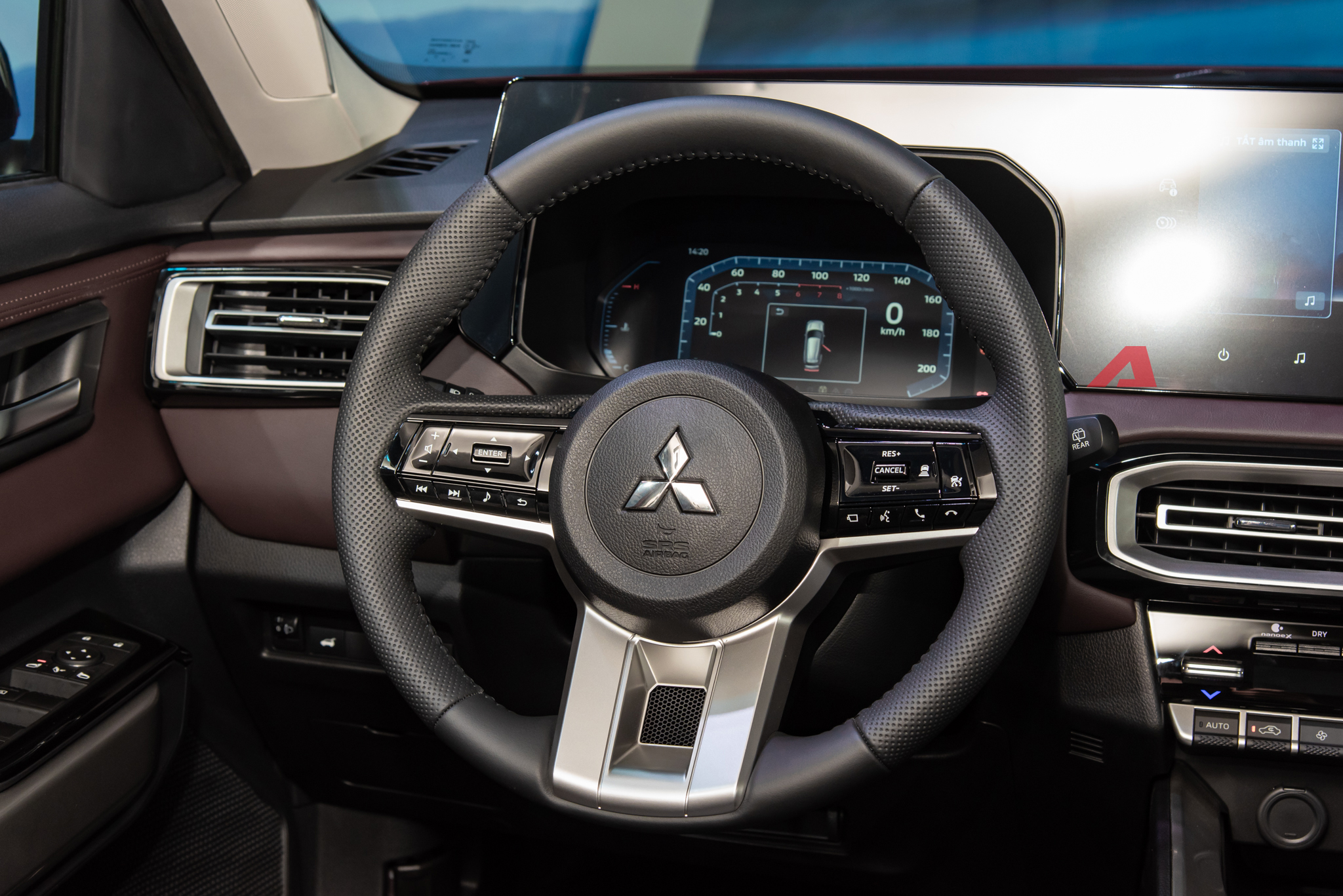 mitsubishi destinator 2