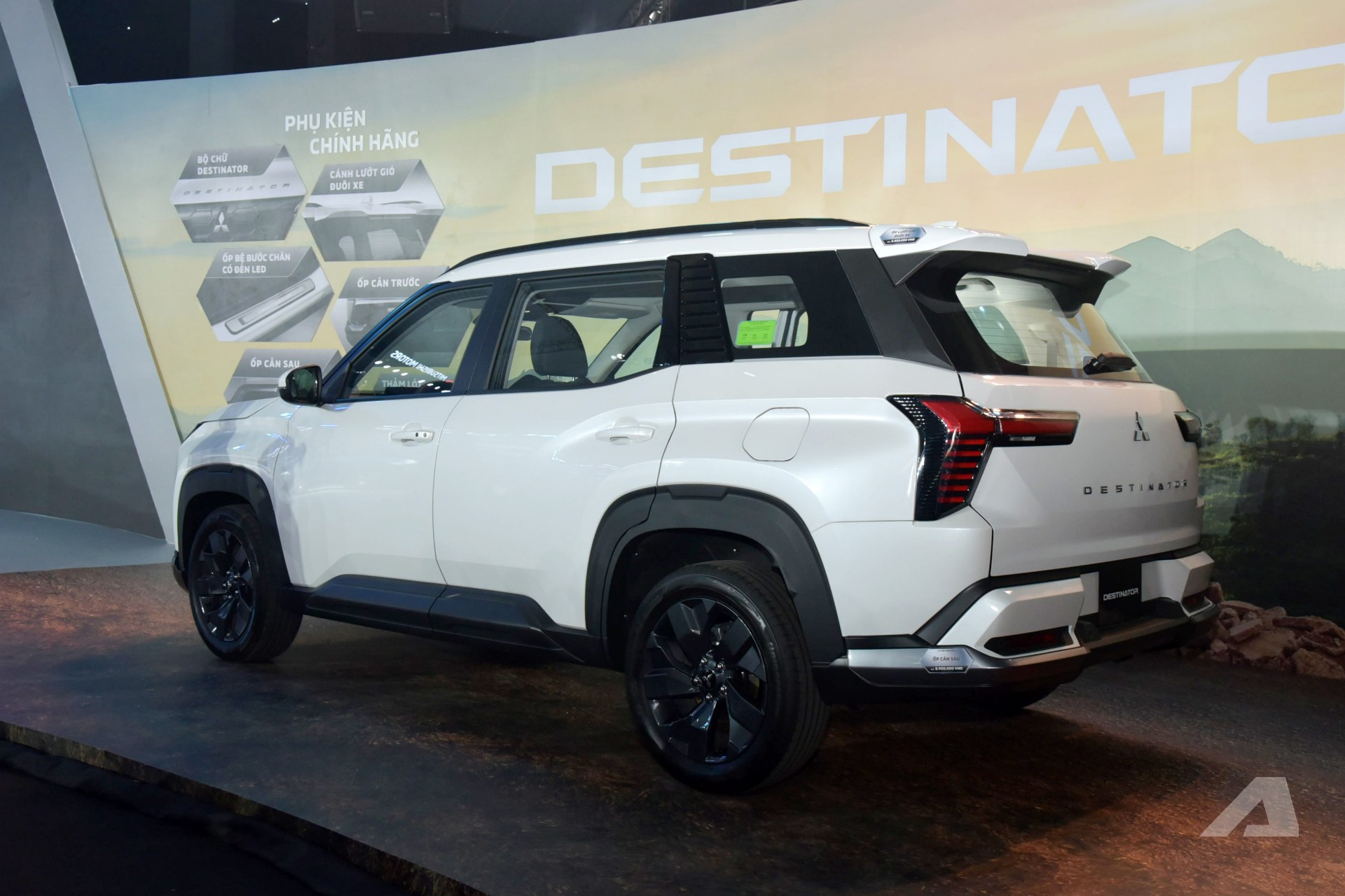 mitsubishi destinator 7