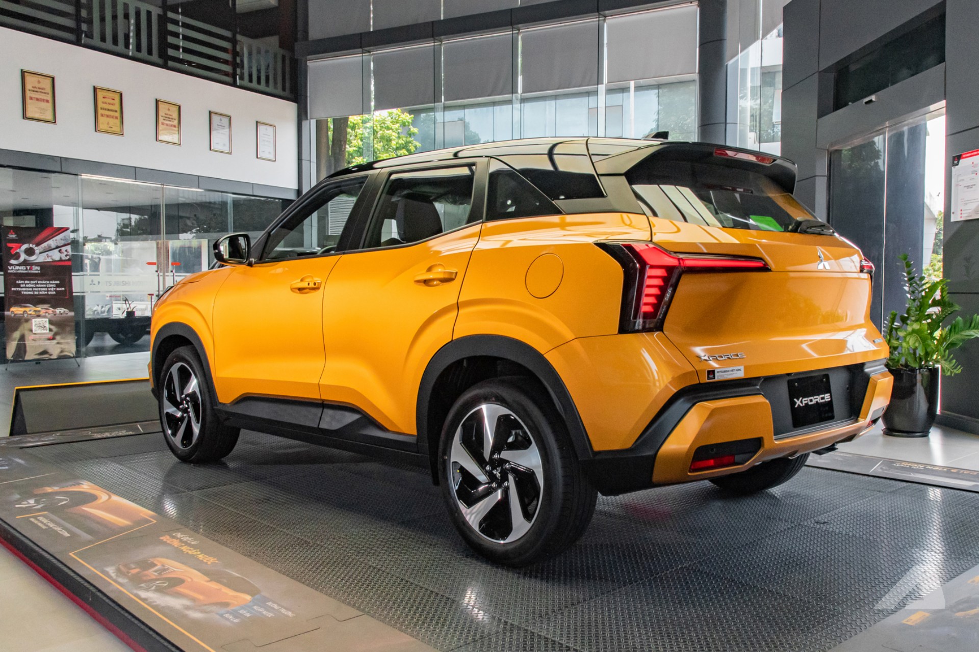 mitsubishi mitsubishi xforce ultimate 12 17186427285881207375592