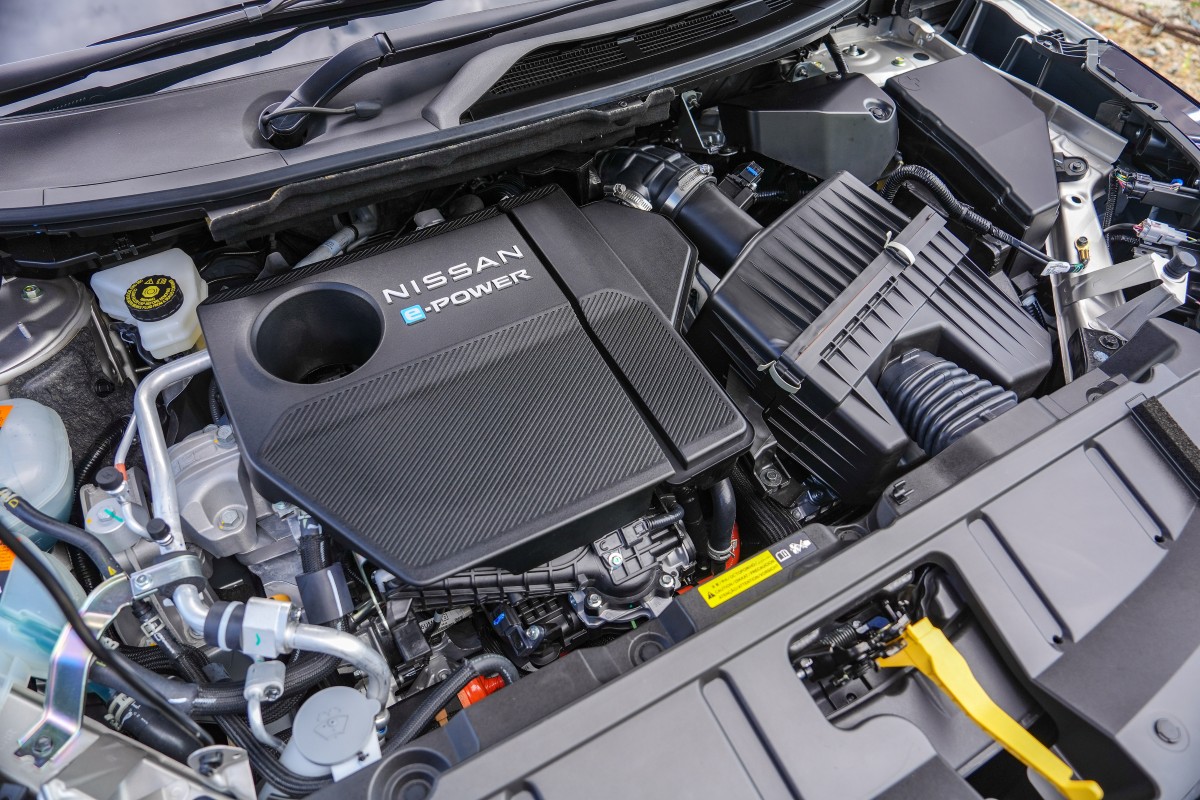 nissan launch x trail e power e 4orce in thailand nov 2025 20