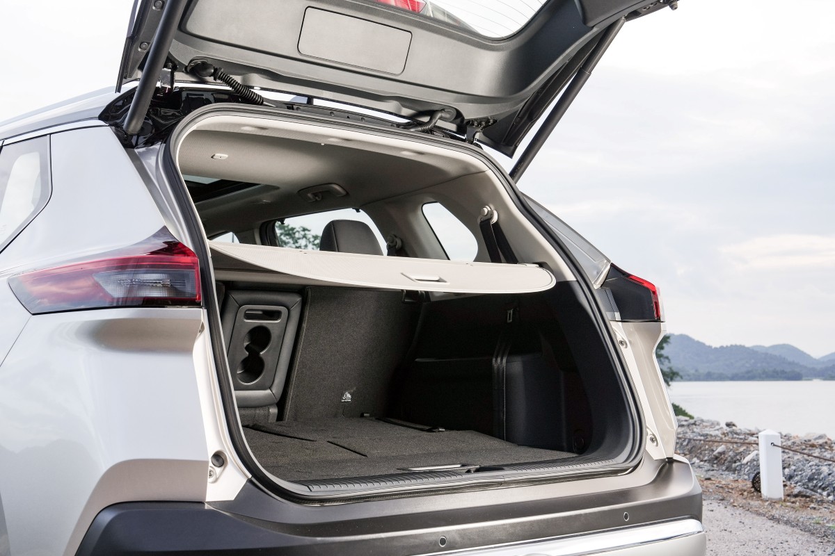 nissan launch x trail e power e 4orce in thailand nov 2025 33