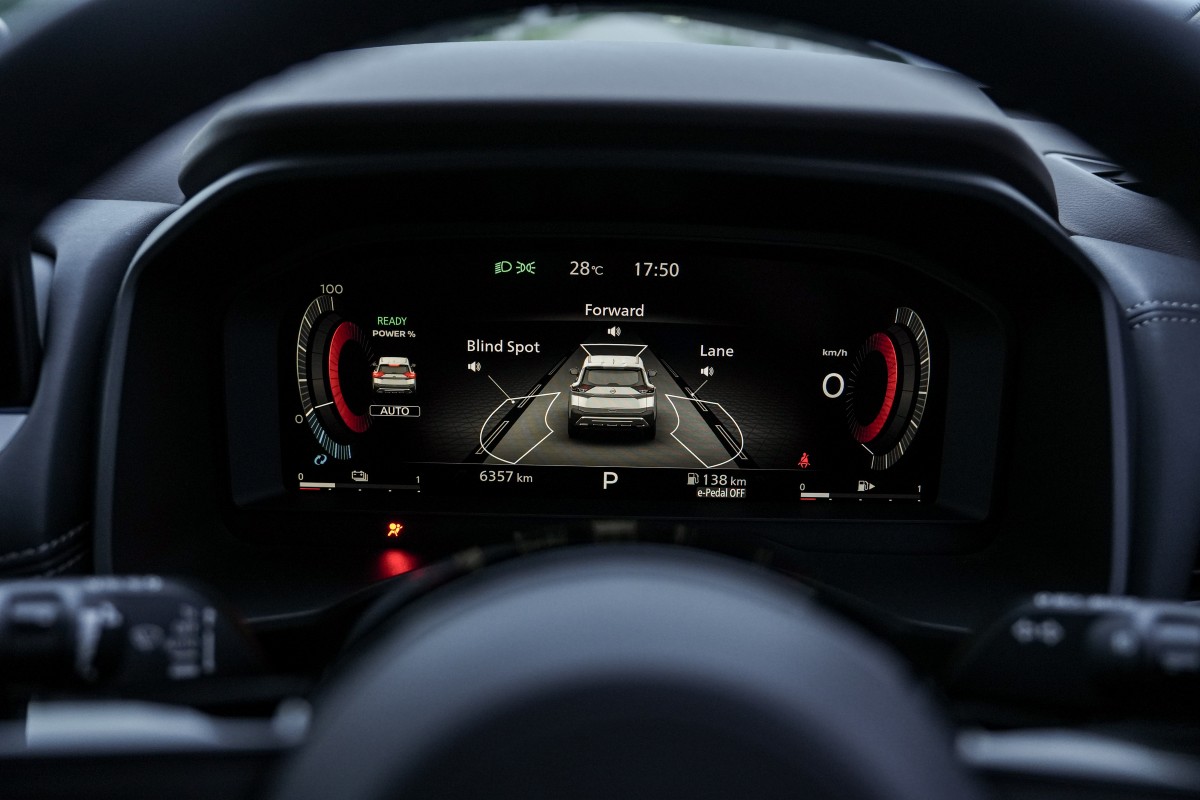 nissan launch x trail e power e 4orce in thailand nov 2025 35