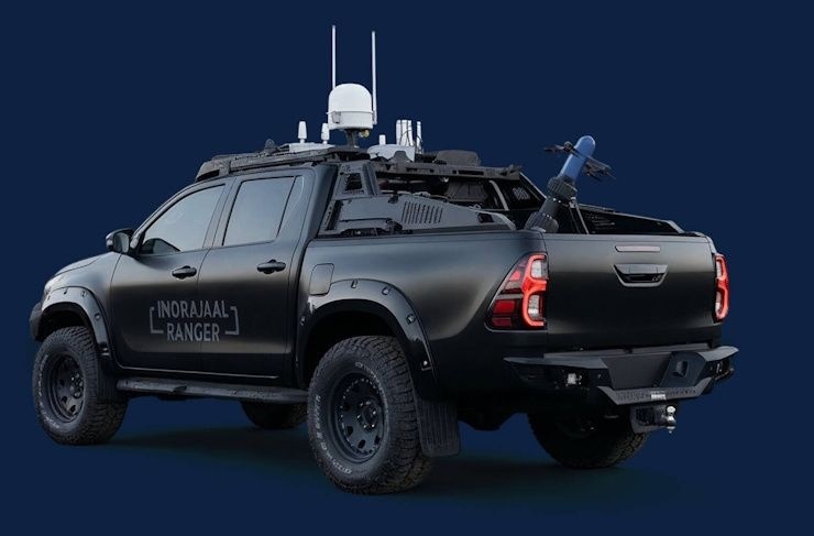 toyota hilux chong drone 3