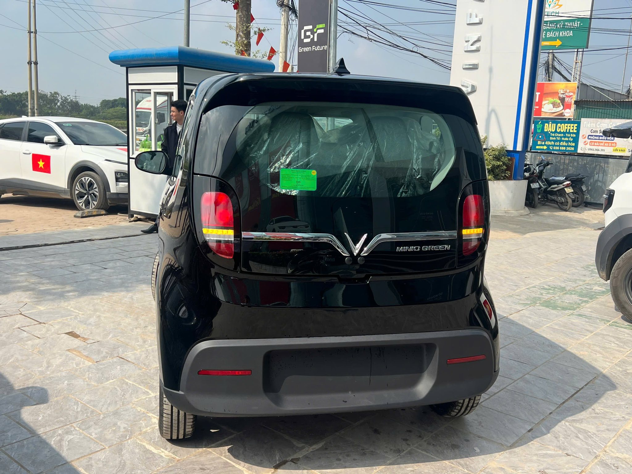 vinfast minio green 5