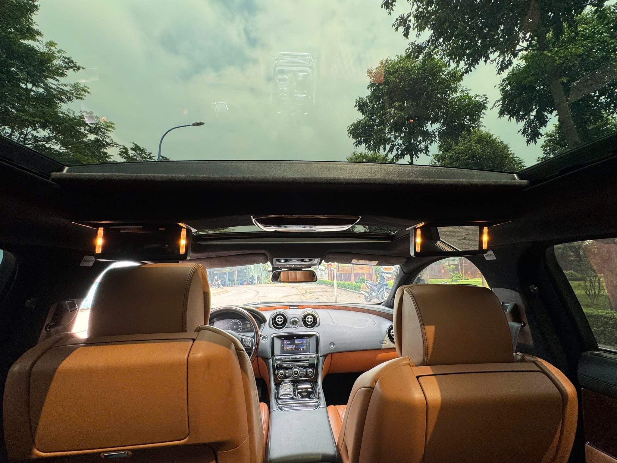 5944319913195357140637504149852010312107709n