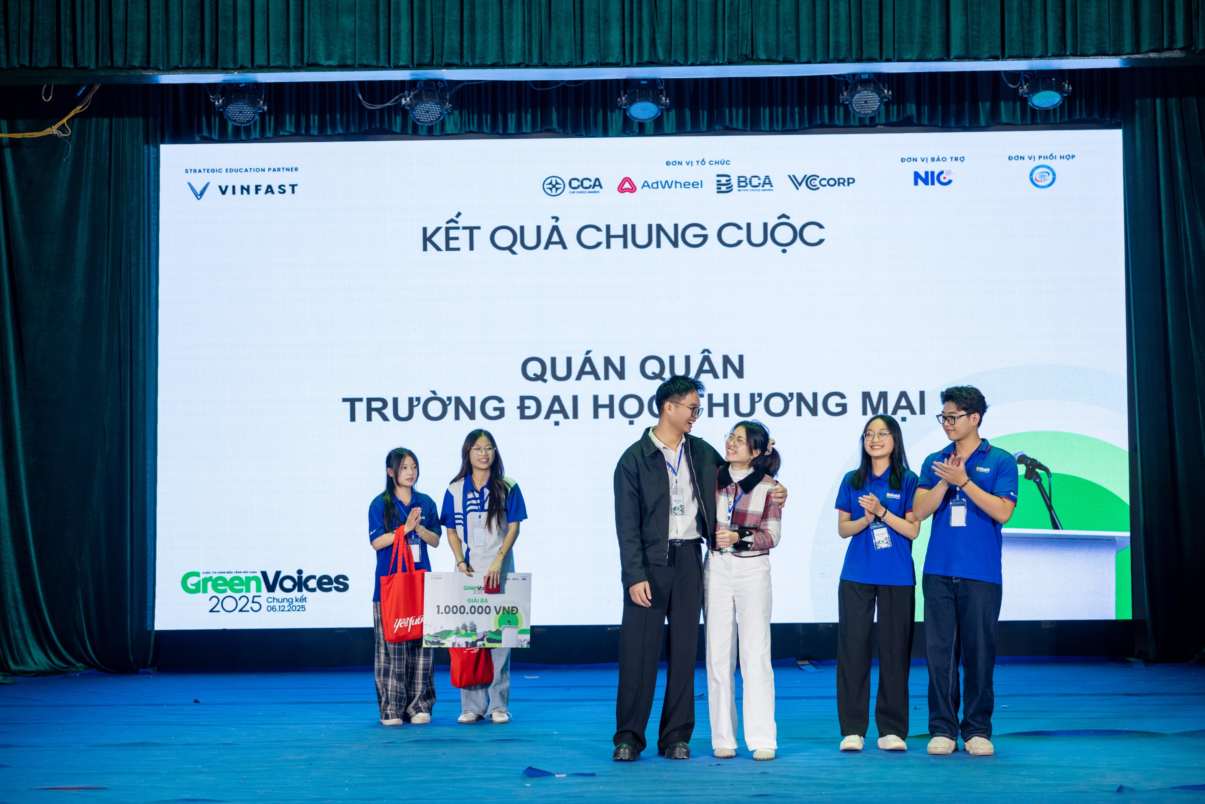 c2b72cf4 917d 4e74 b9f2 c7c125415535