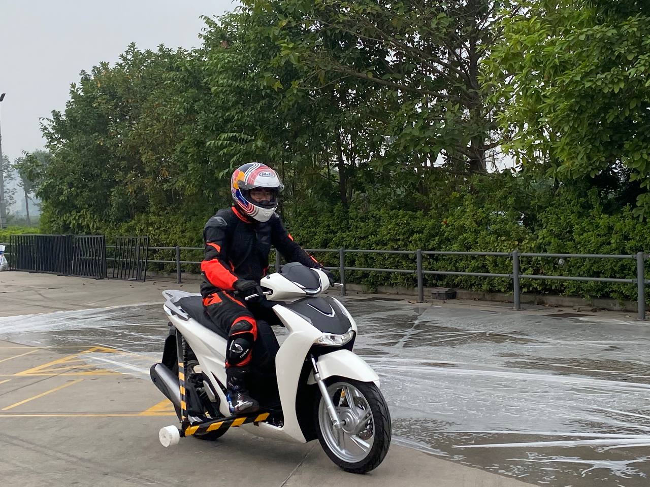 photo2025 12 1311 05 37