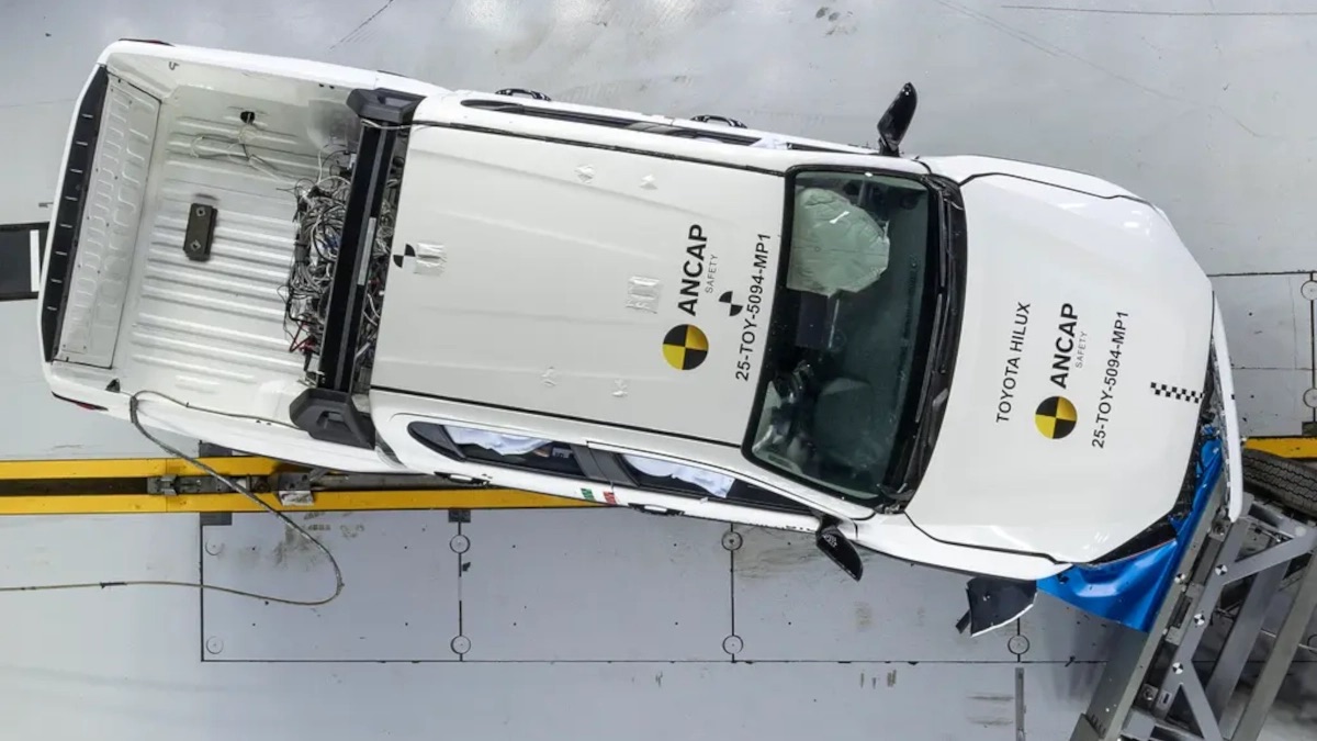 toyota hilux 2026 va cham 8