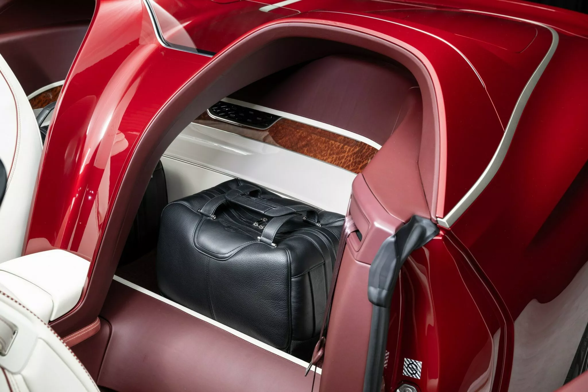 2021 bentley bacalar1400184 2048x1366