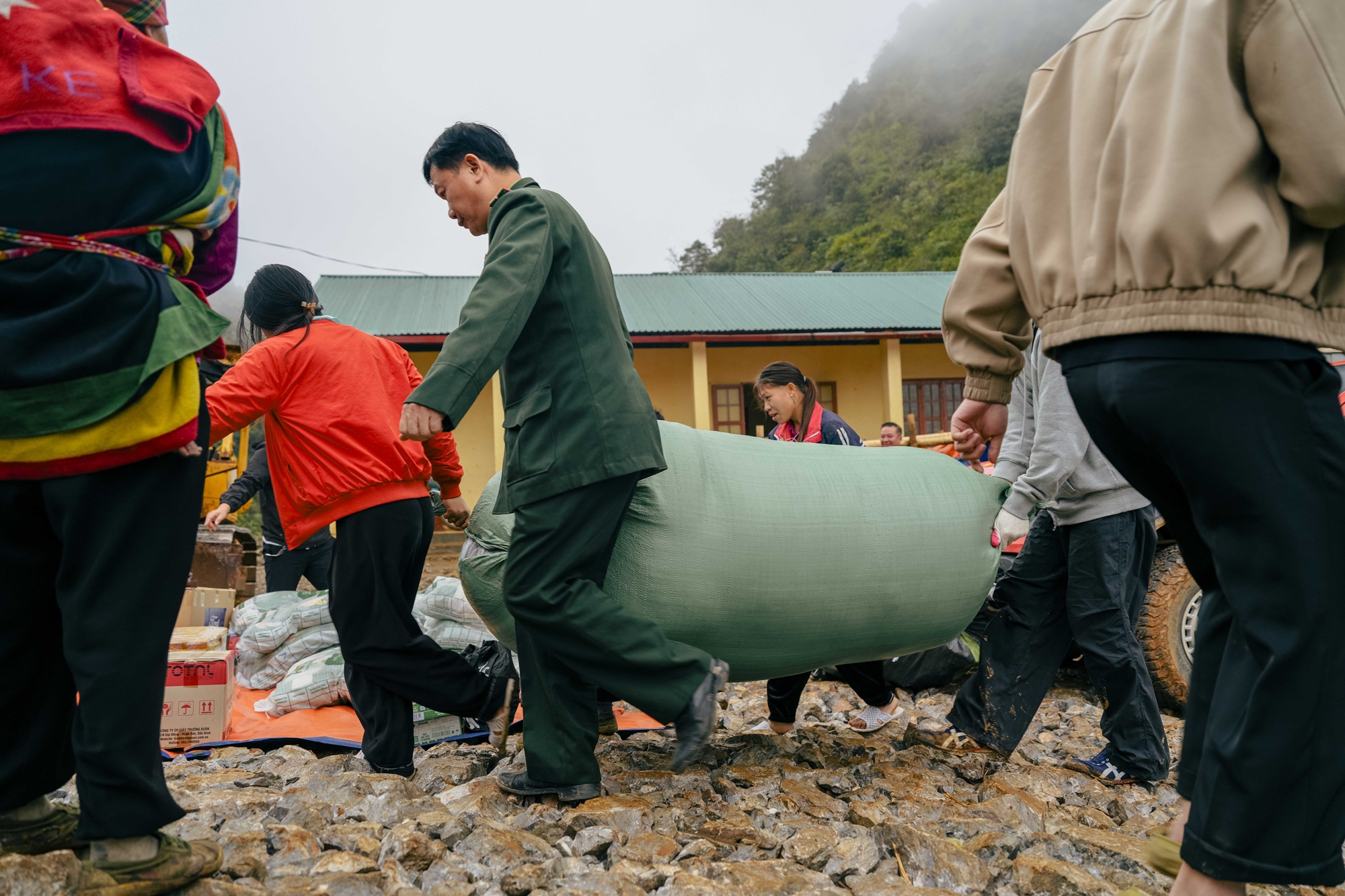ford cao bang 2025 12