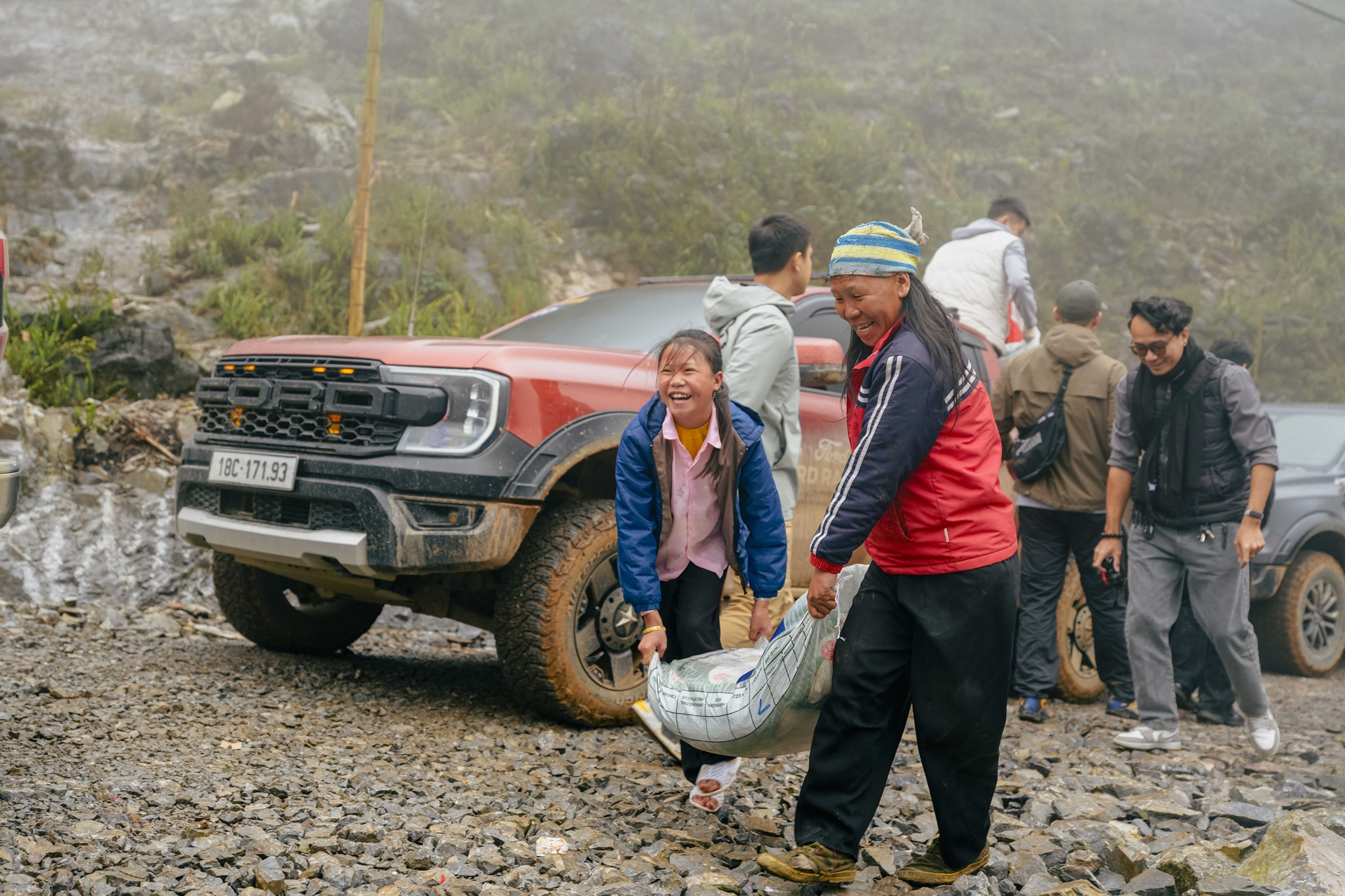 ford cao bang 2025 13