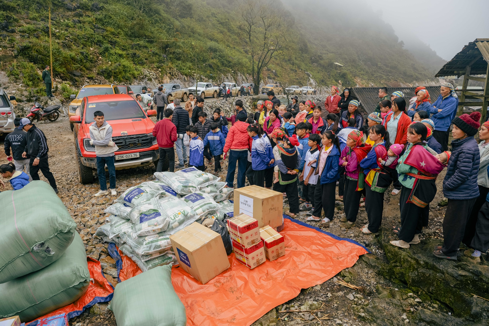 ford cao bang 2025 14