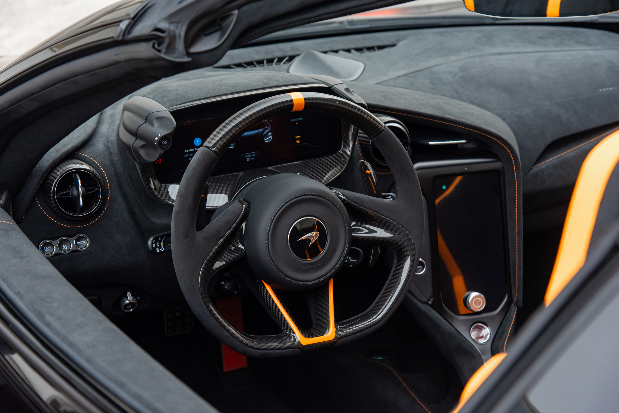 mclaren 750s spider 33