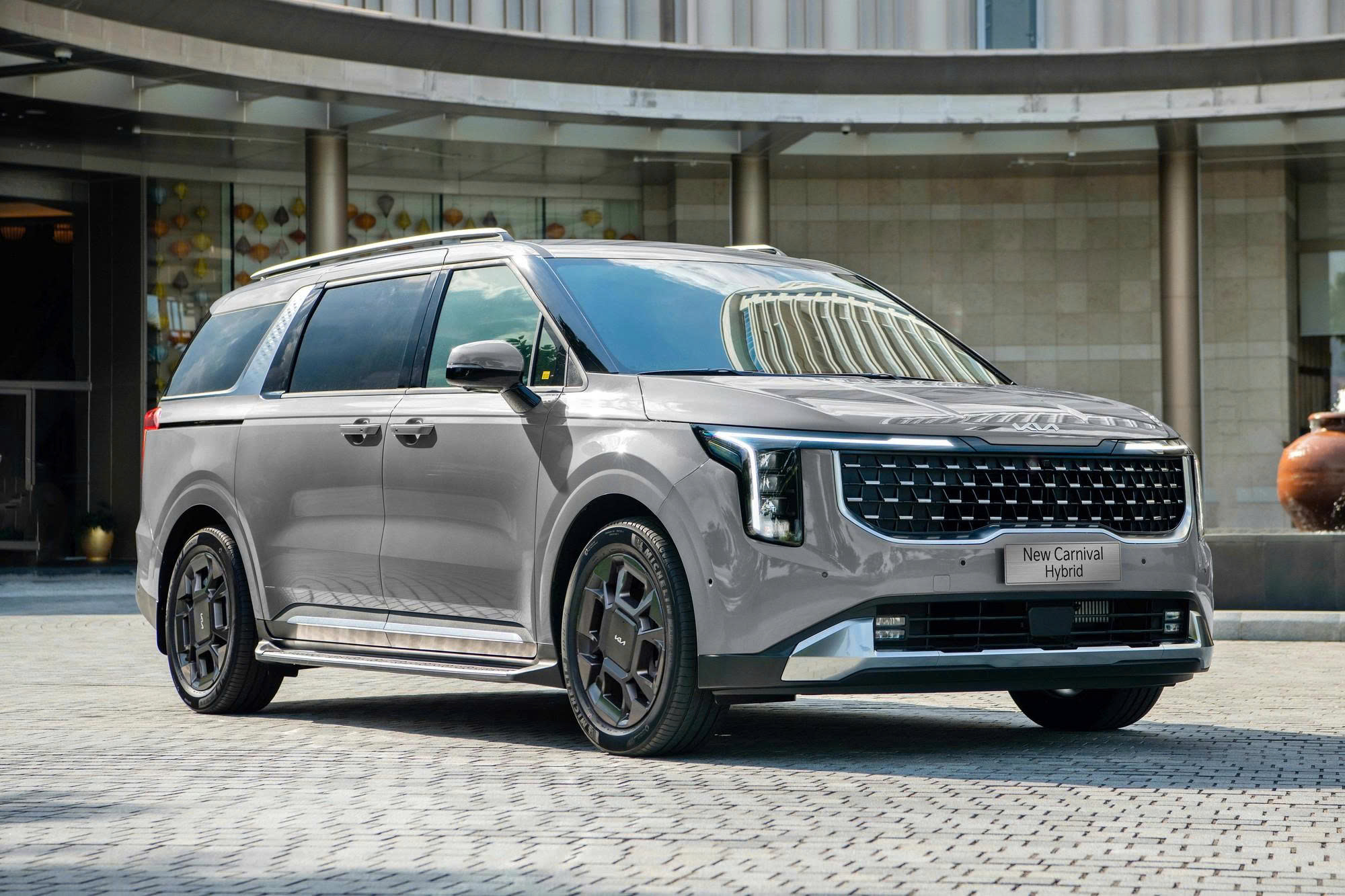 kia carnival hybrid premium 1