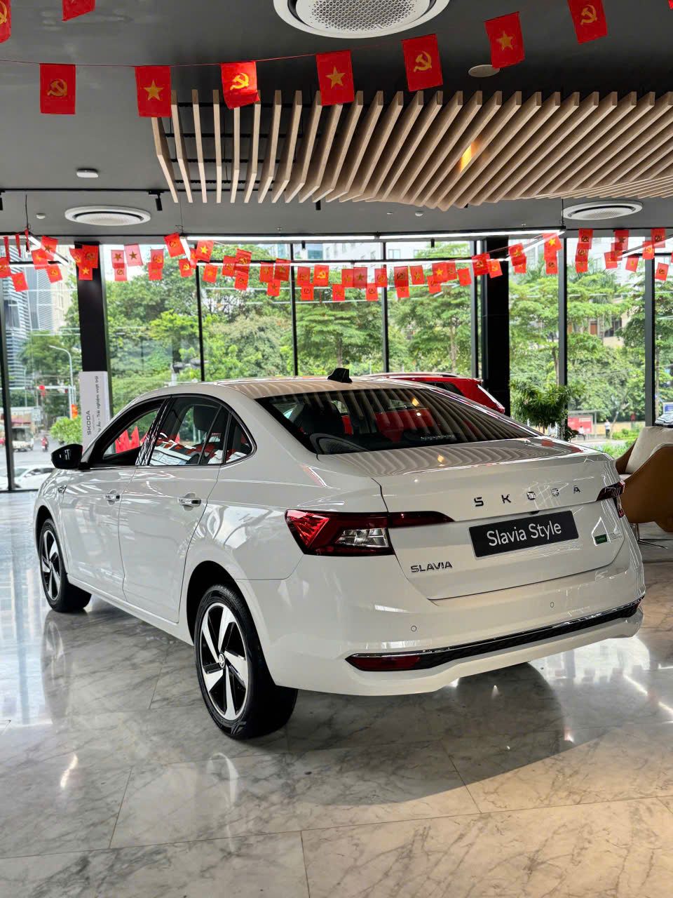 5488341021221126313829933656909332351427013335n