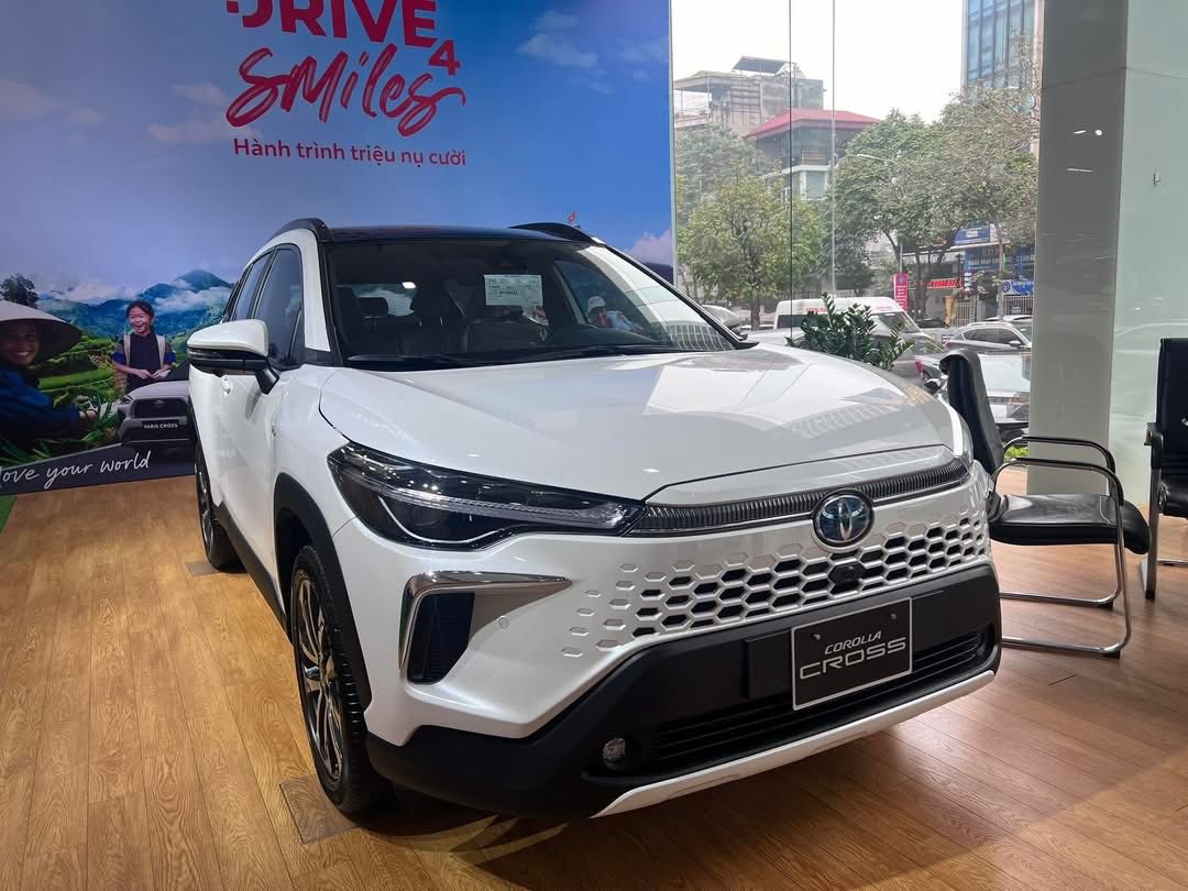 toyota corolla cross hybrid