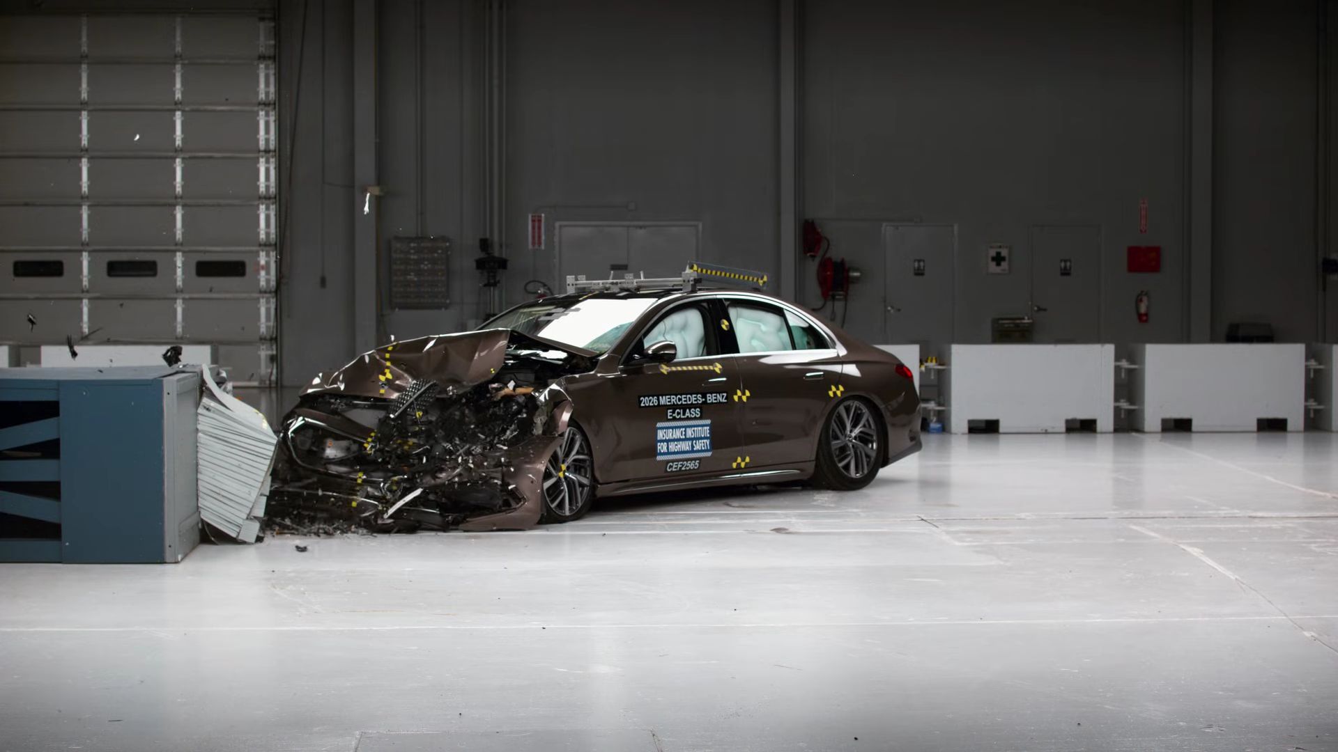 2026 mercedes benz e class disappoints in the iihs moderate overlap front crash test5
