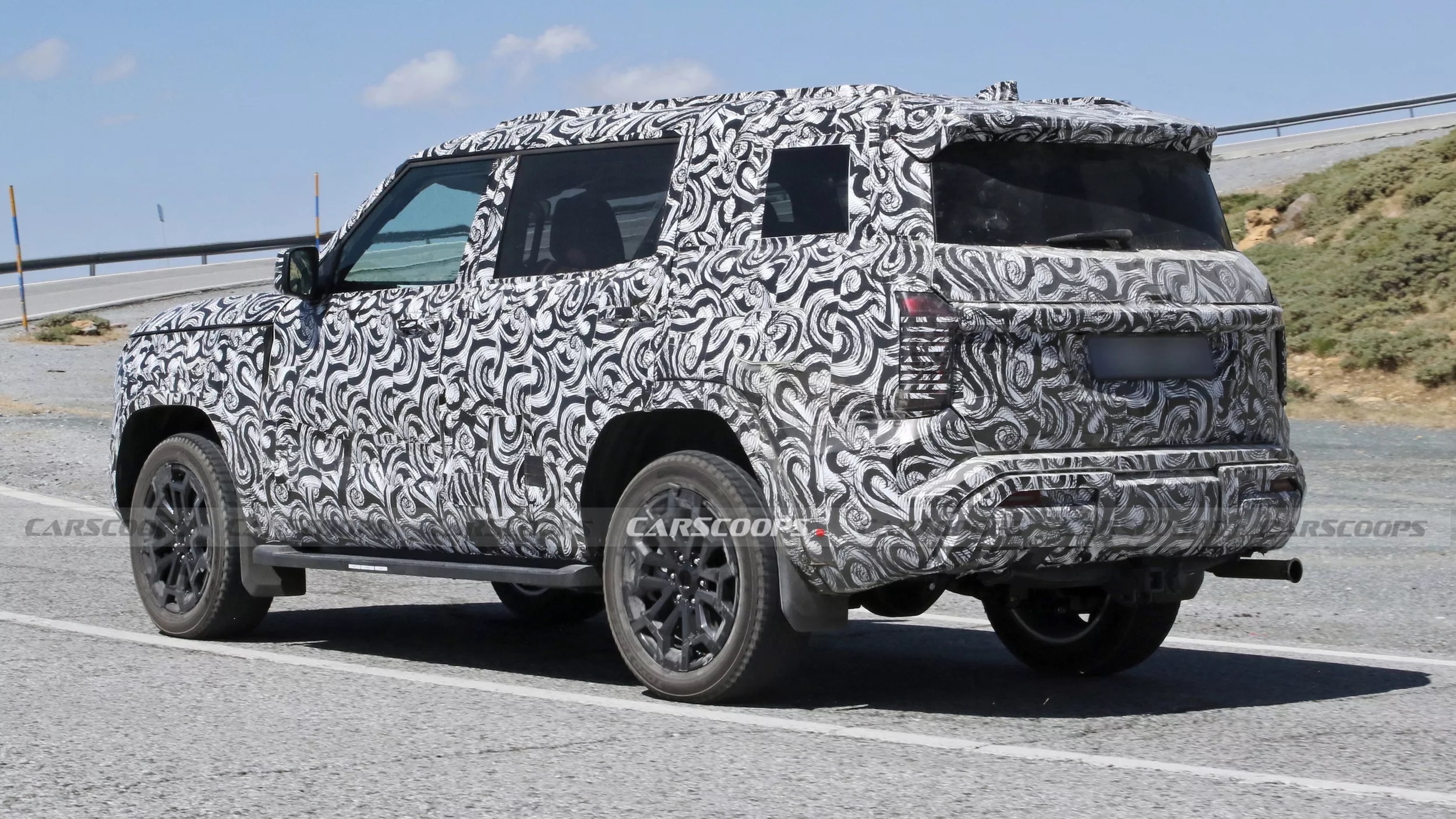 mitsubishi pajero scoop 9 copy