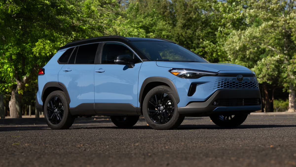 2026 toyota corolla cross hybrid xse exterior pr 112 68d54ac610661
