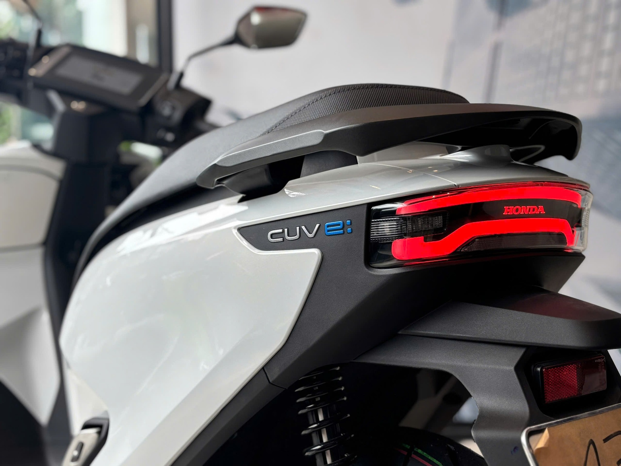 58614764811295856727058265240618130792770746n