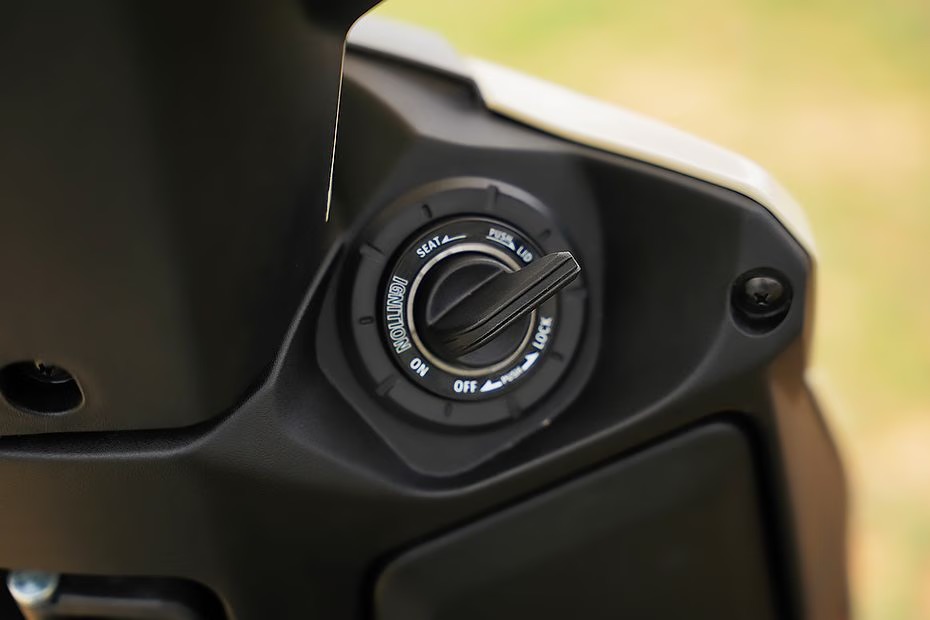 suzuki e access ve viet nam 12