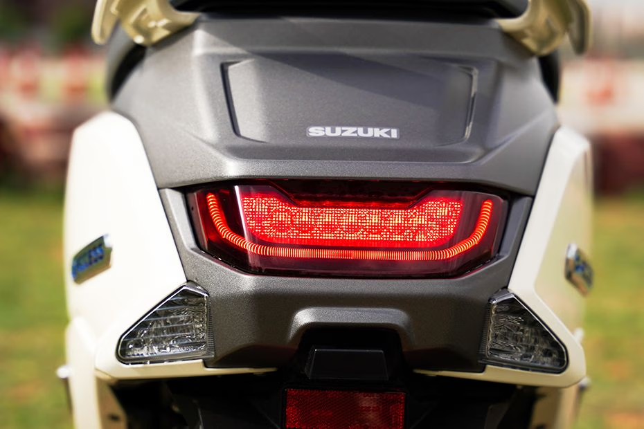 suzuki e access ve viet nam 20