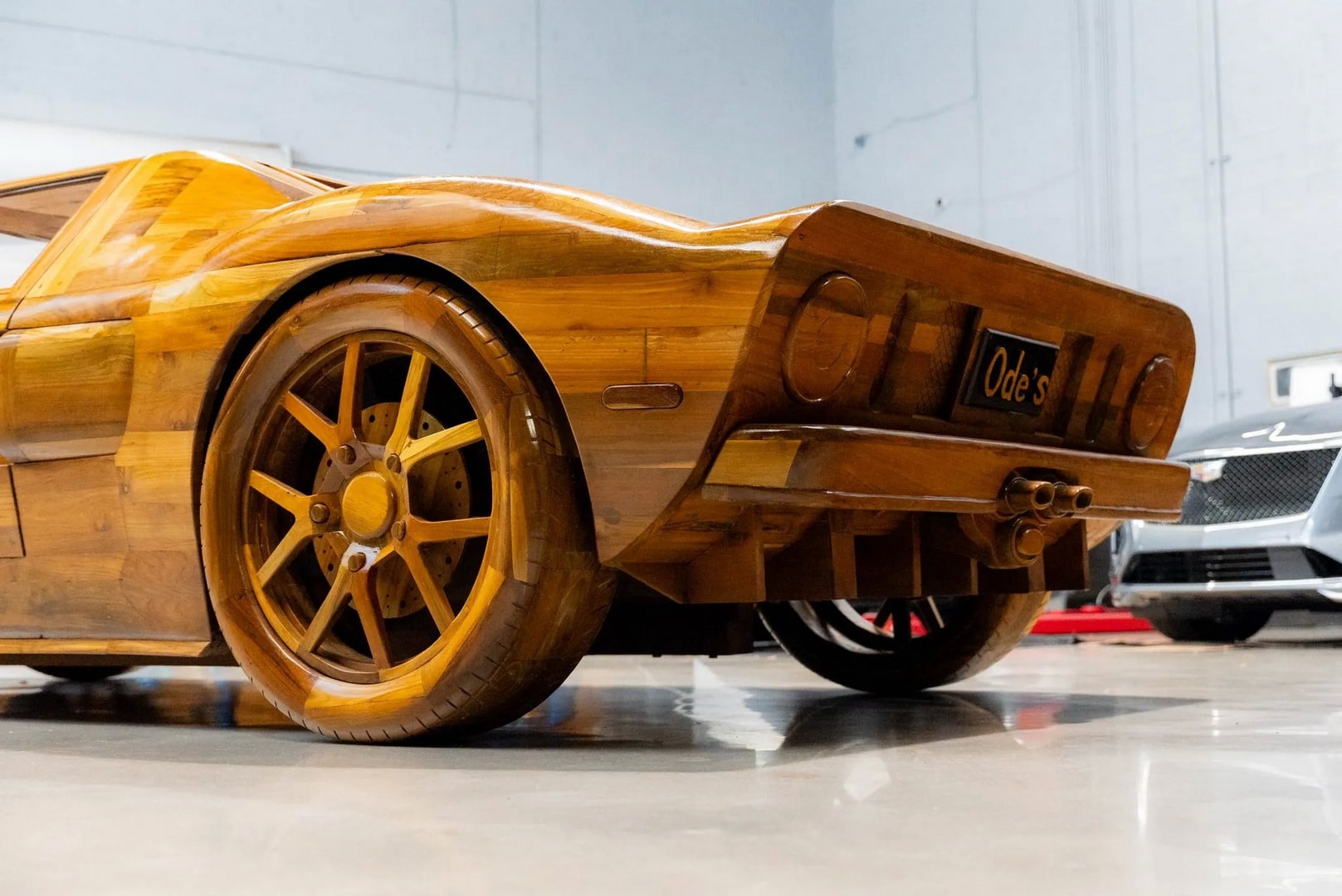 man sculpts 11 ford gt out of wood because it s more fun than making furniture19