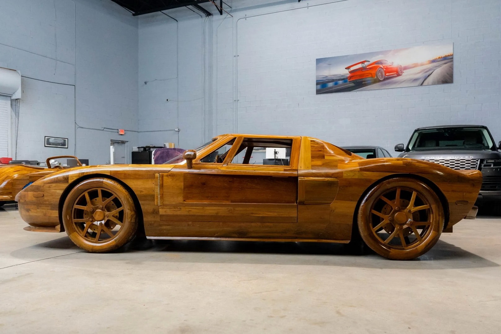man sculpts 11 ford gt out of wood because it s more fun than making furniture2