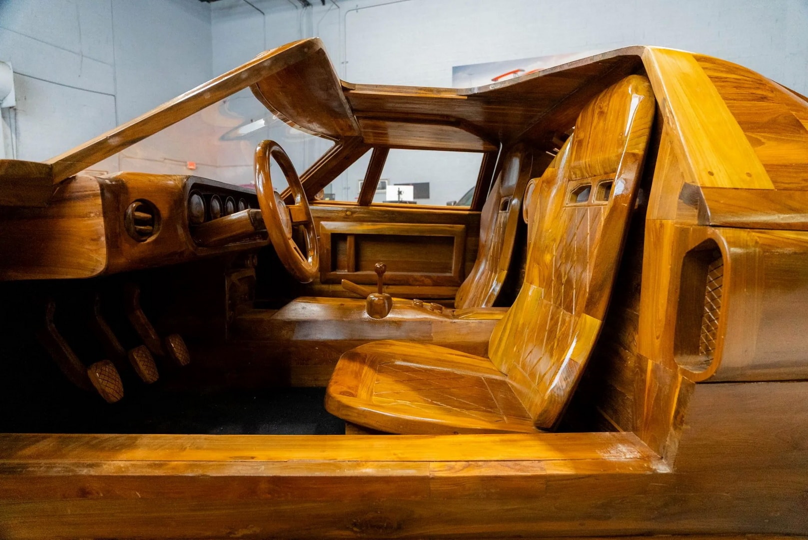 man sculpts 11 ford gt out of wood because it s more fun than making furniture35