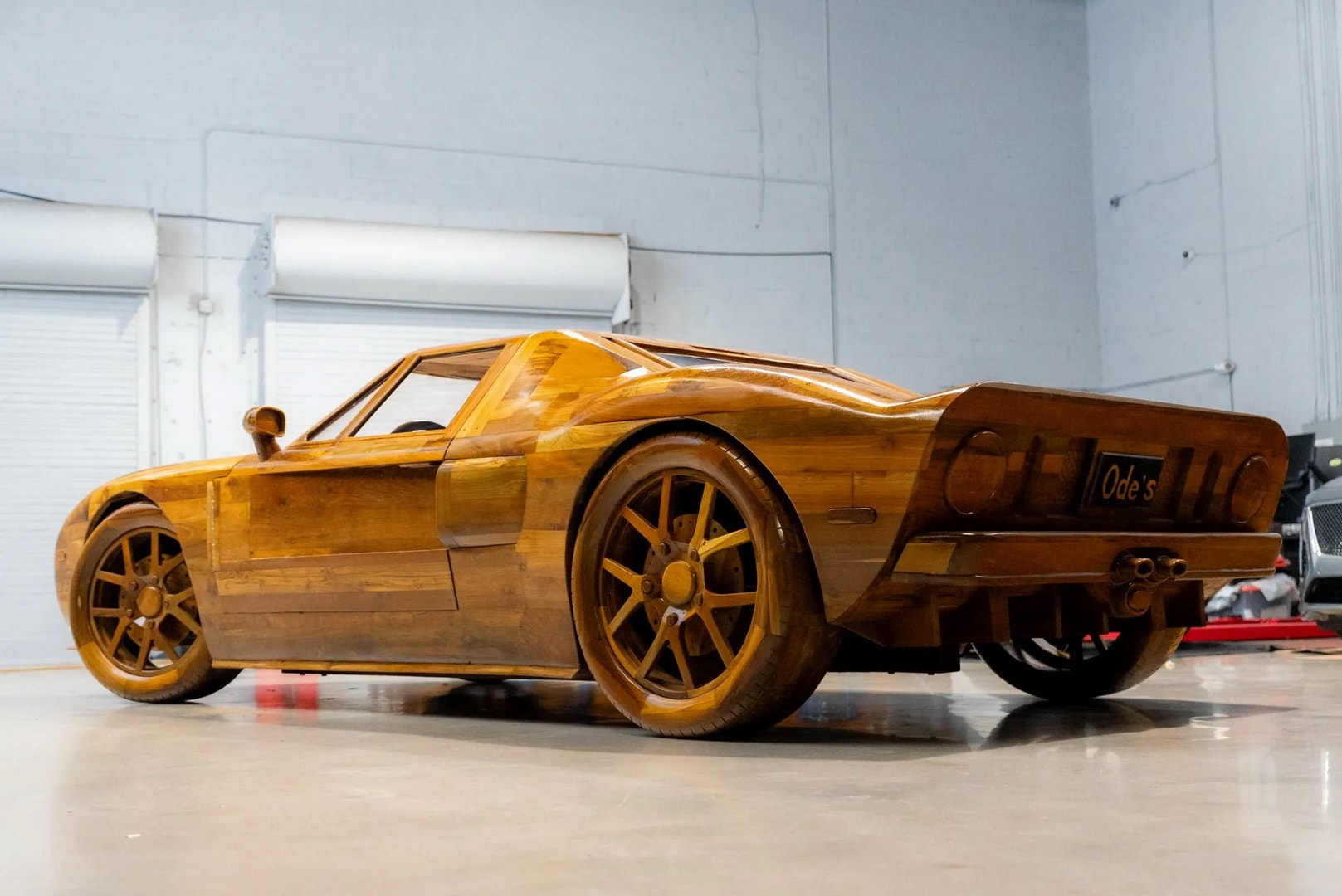 man sculpts 11 ford gt out of wood because it s more fun than making furniture6