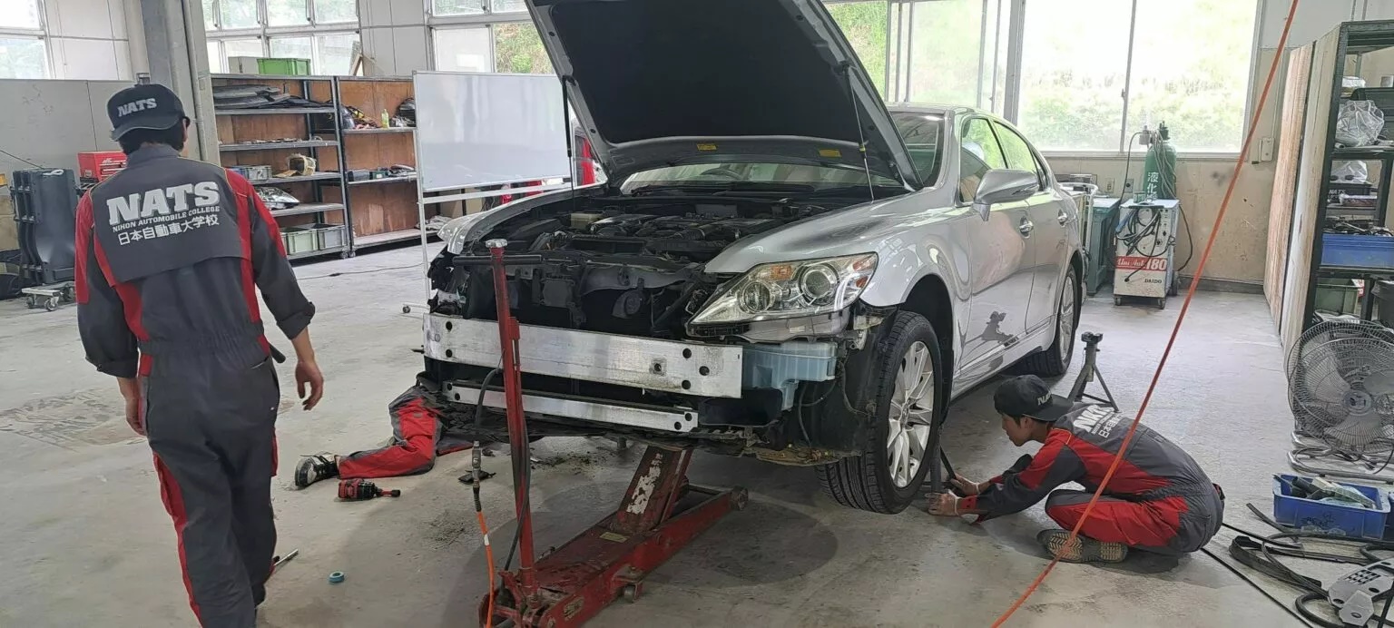 lexus ls lai toyota alphard 11