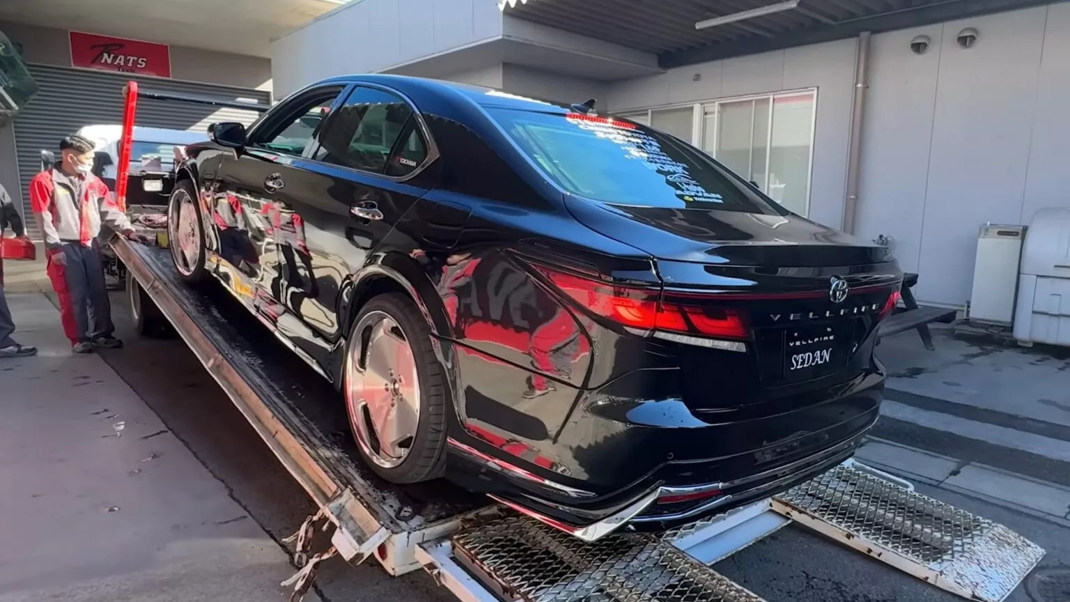 lexus ls lai toyota alphard 8