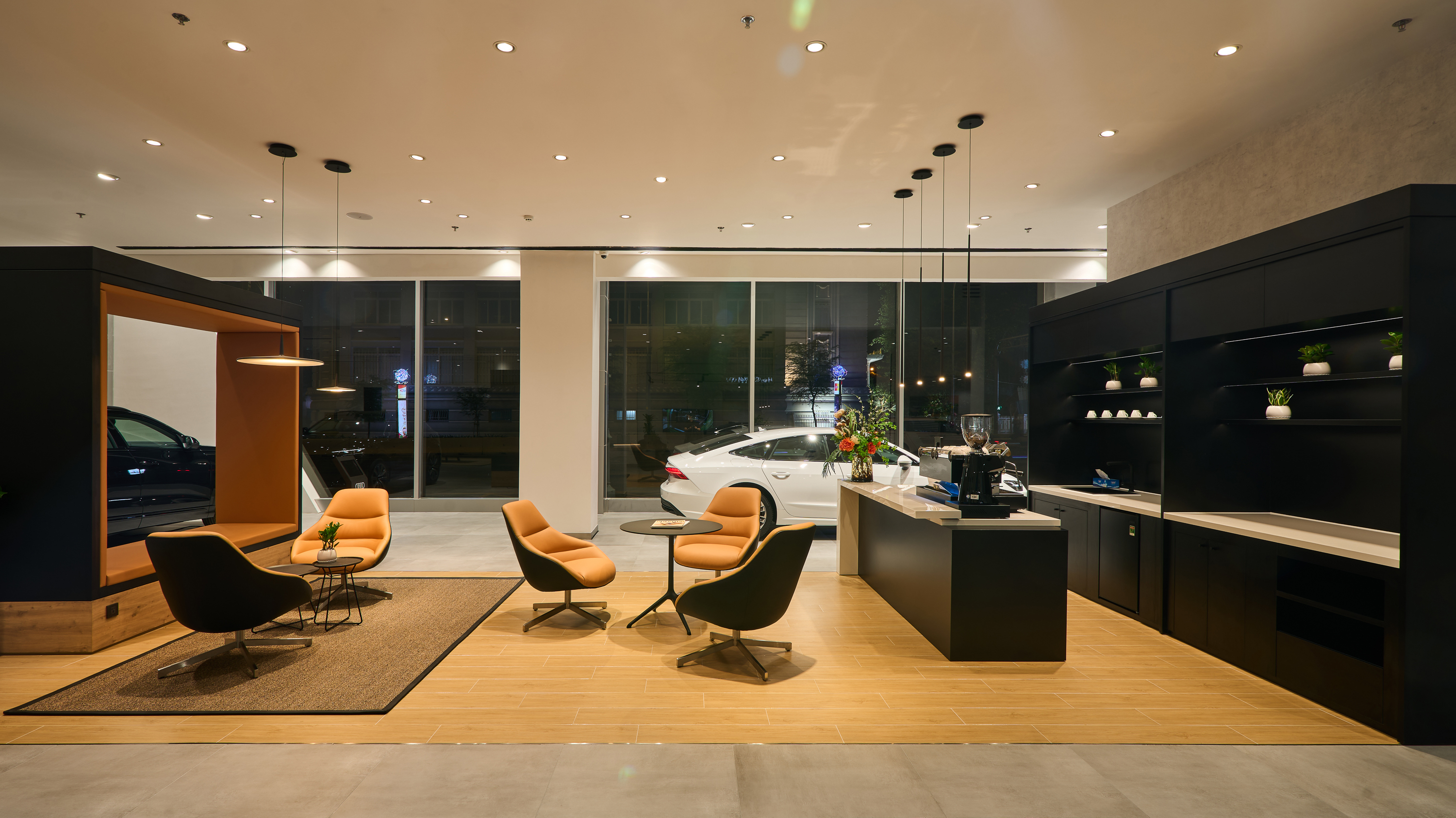 audiprogressiveshowroom5