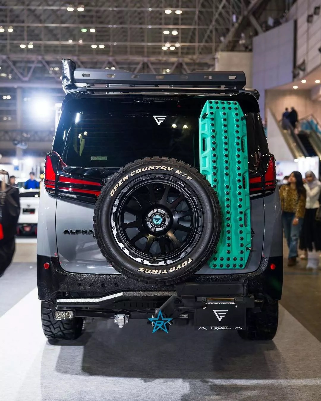 toyota alphard offroad 12