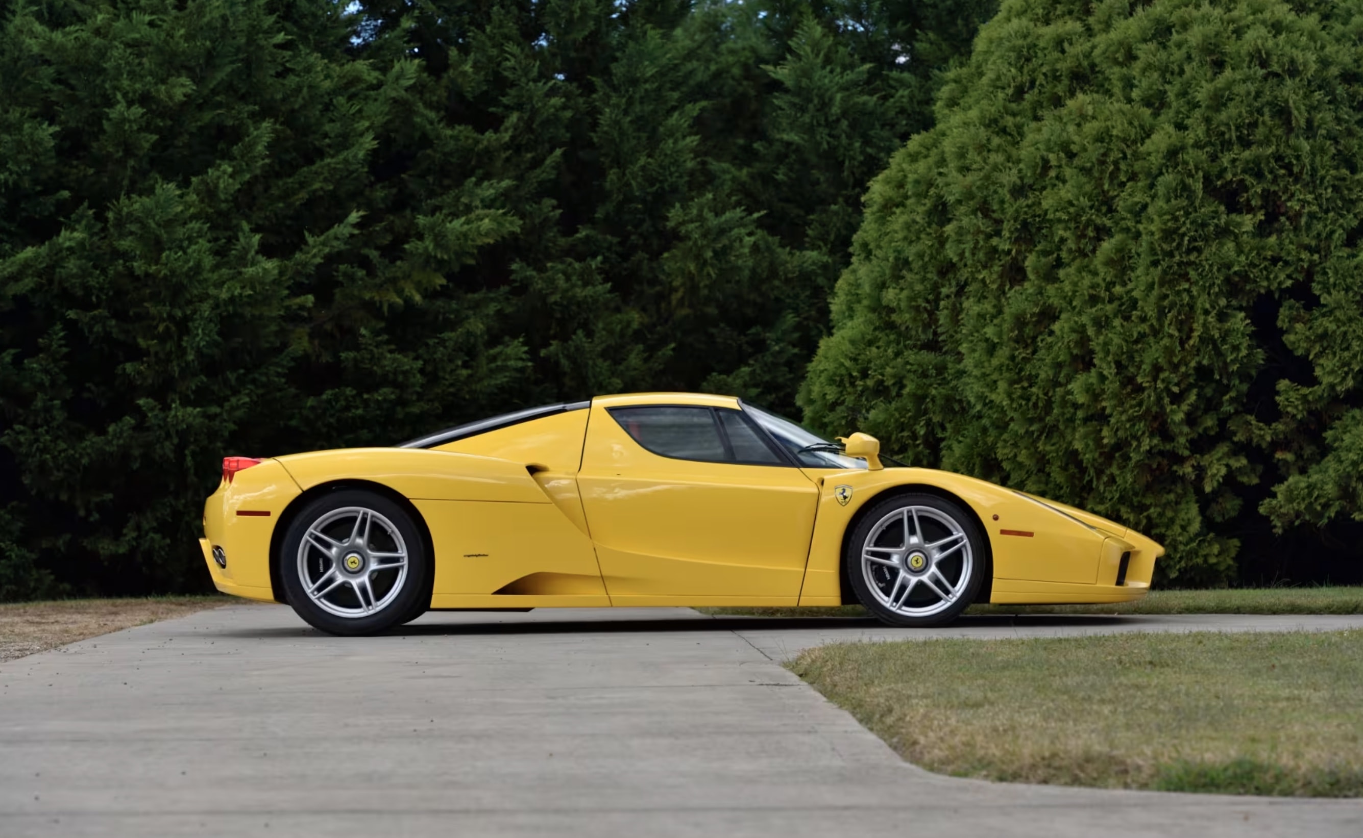 someone ordered a ferrari enzo shelled ou a fortune to customize it only drove 600 miles1