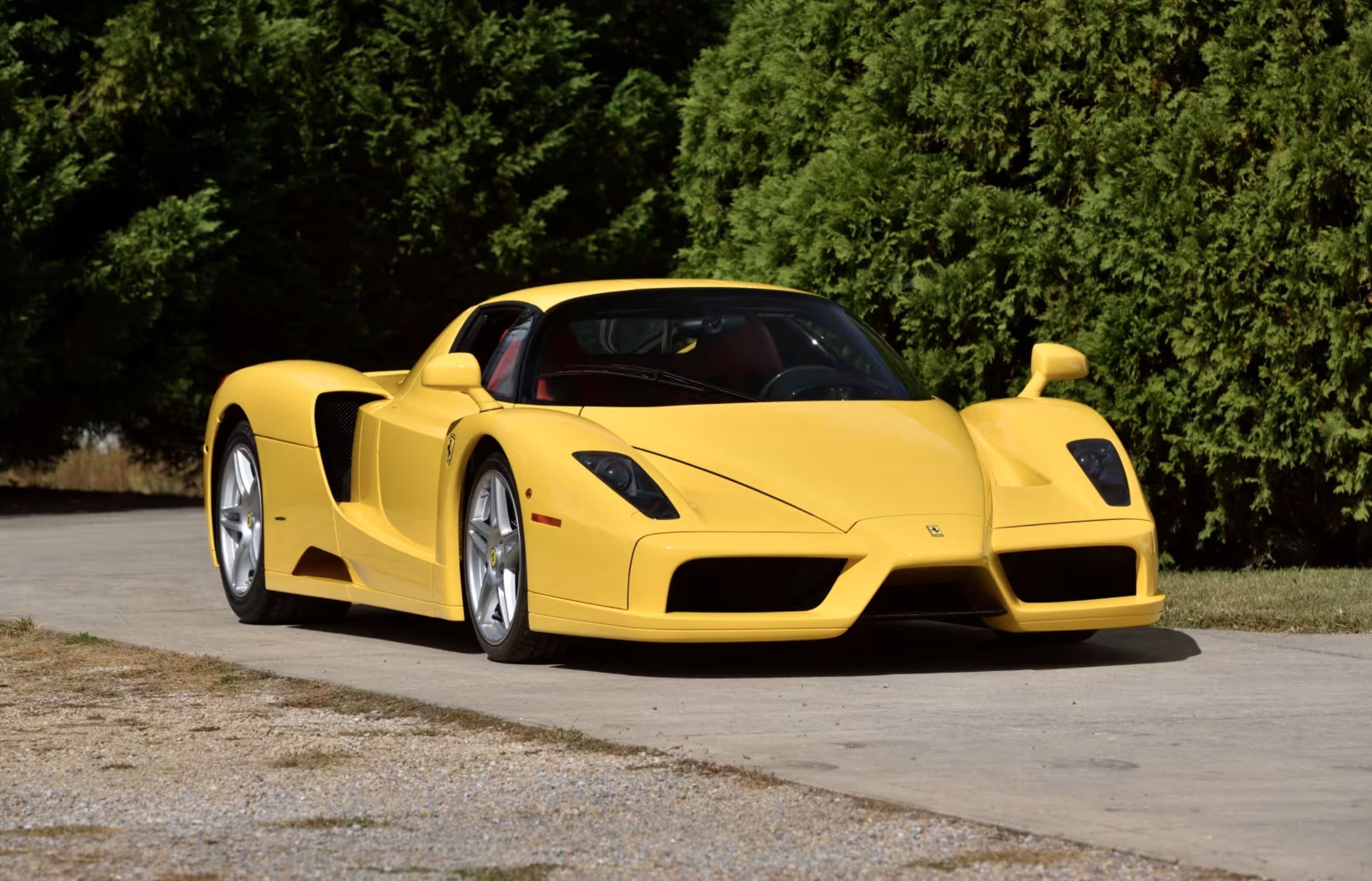 someone ordered a ferrari enzo shelled ou a fortune to customize it only drove 600 miles5