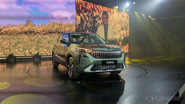 kushaq facelift exterior right front three quarter