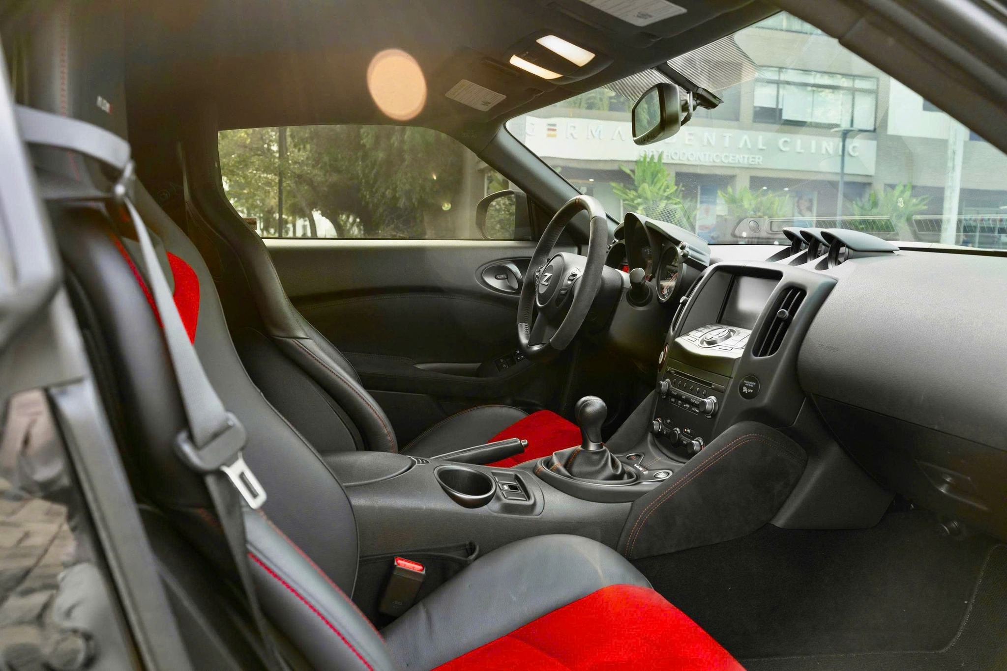 61598984443864718216281943315109264835970725n