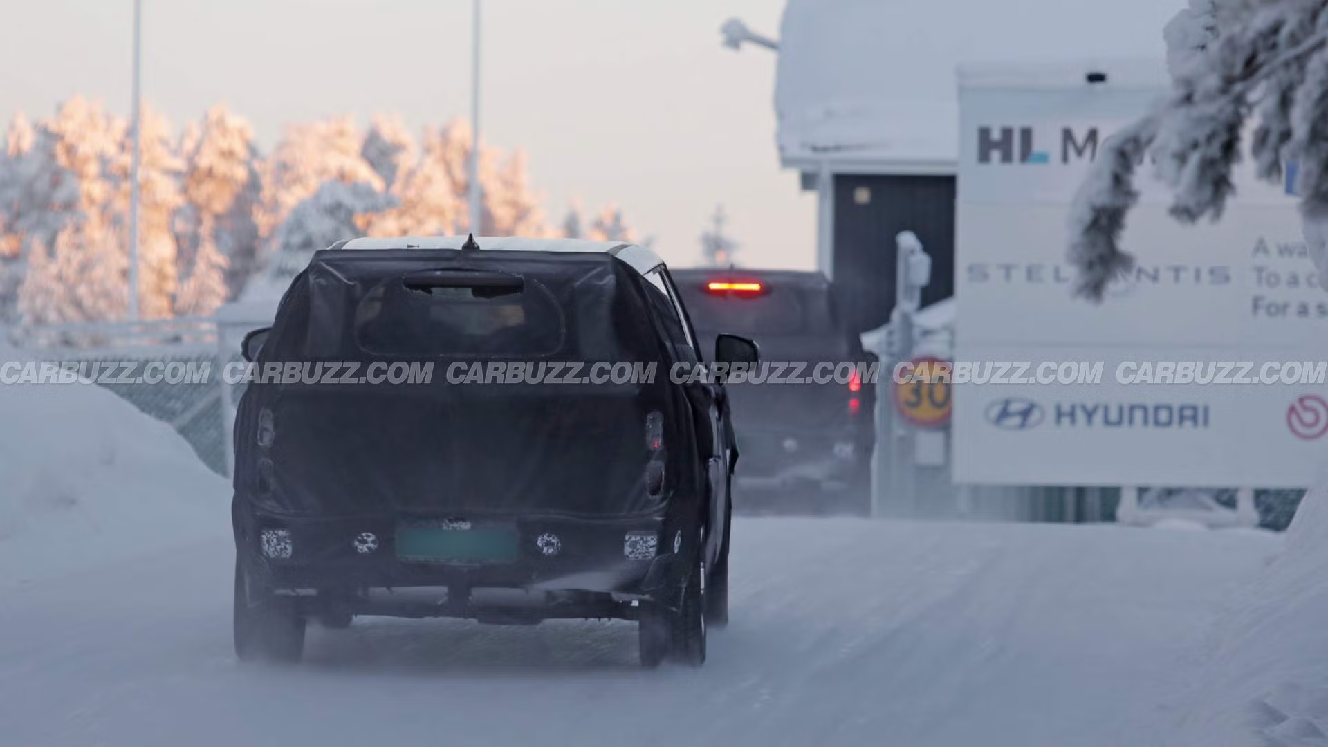 hyundai santa fe facelift chay thu 6