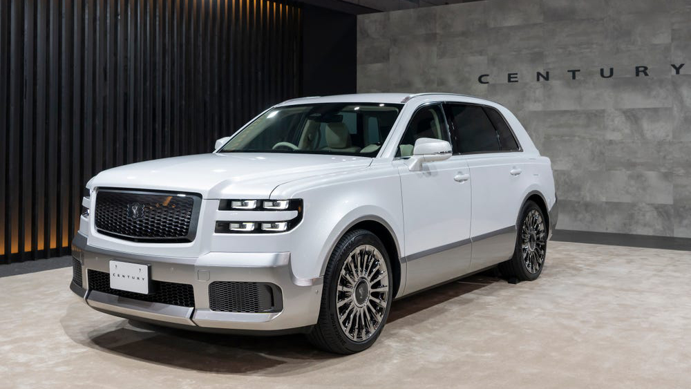 toyota mo loi rieng cho century dinh vi cao hon lexus canh tranh voi rolls royce 3